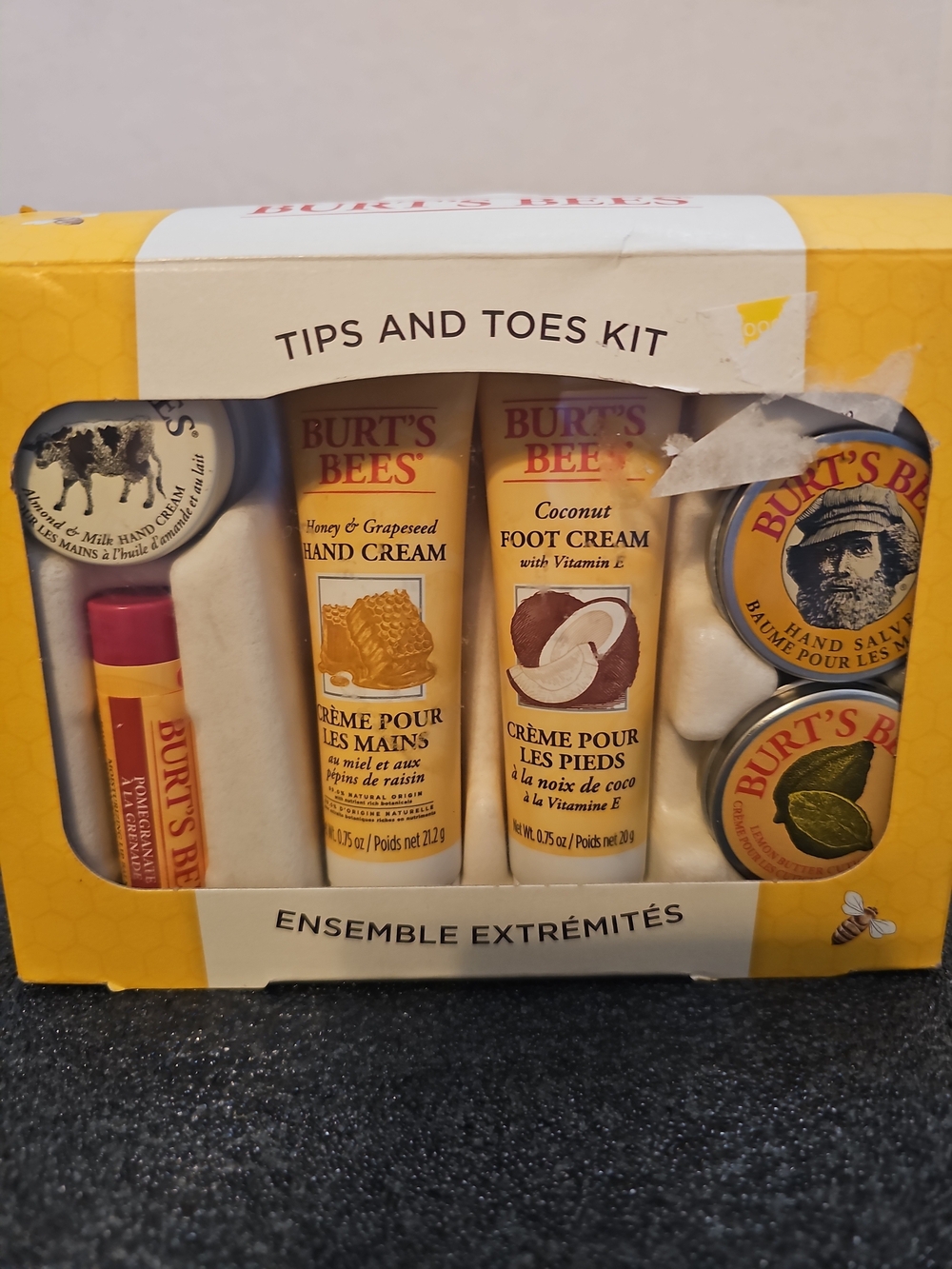Burt's Bees Tips and Toes Kit - Picture 2 of 4
